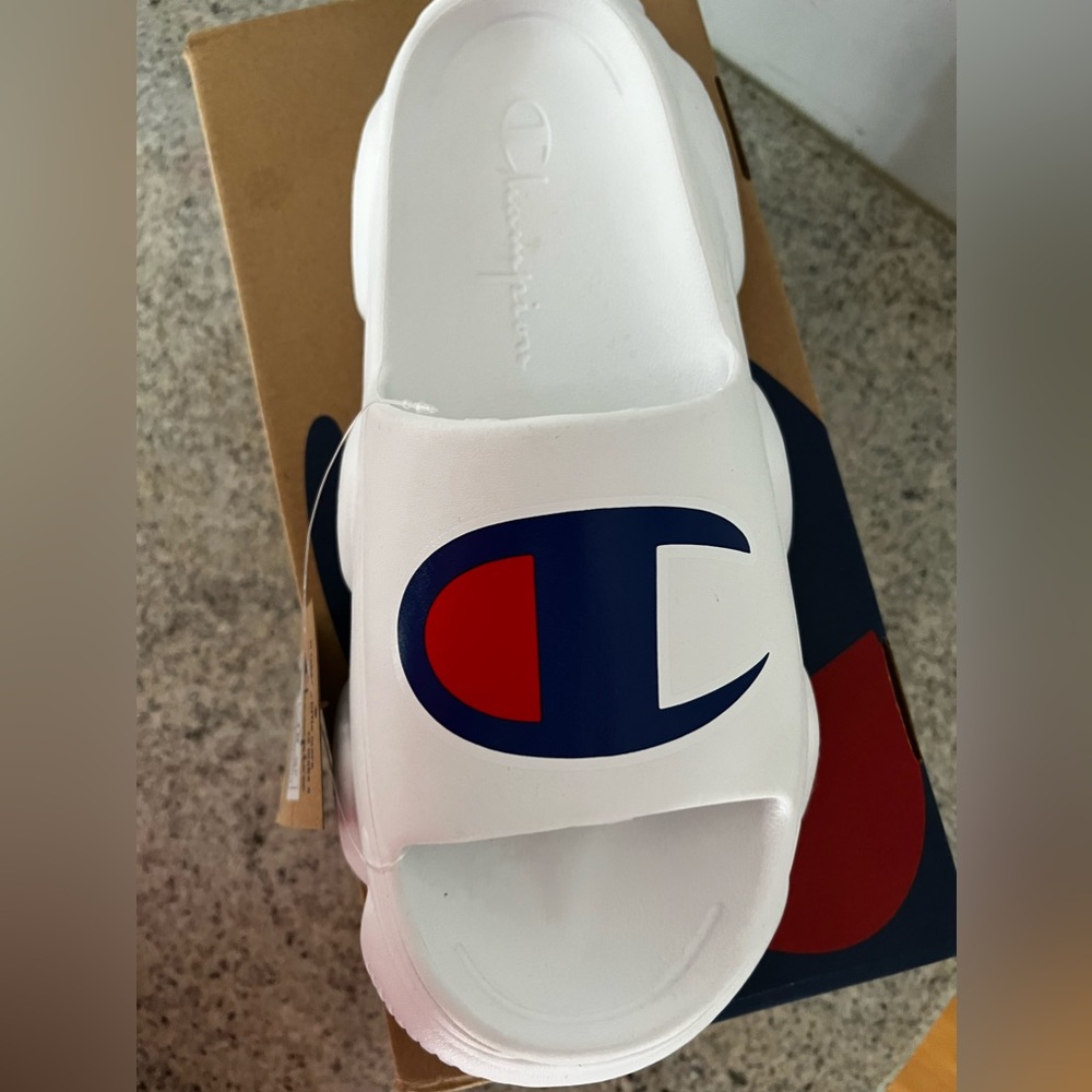 🏆Champion Slides 🏆 Slip one Brand New Size 10